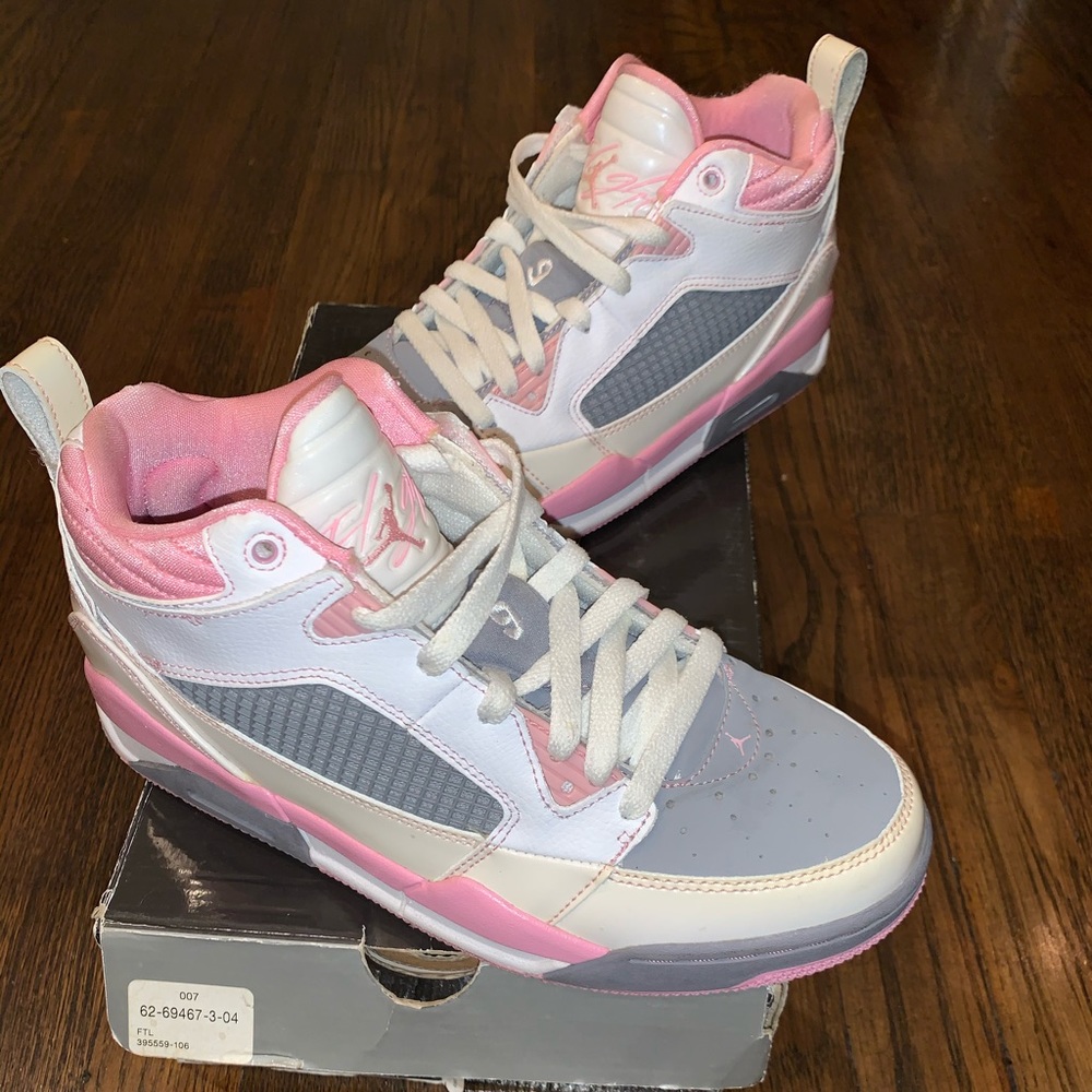 Jordan Flight 9’s 
Baby pink, white & gray